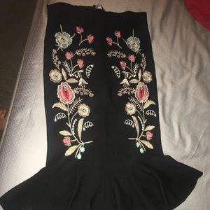 Embroidery knitting skirt